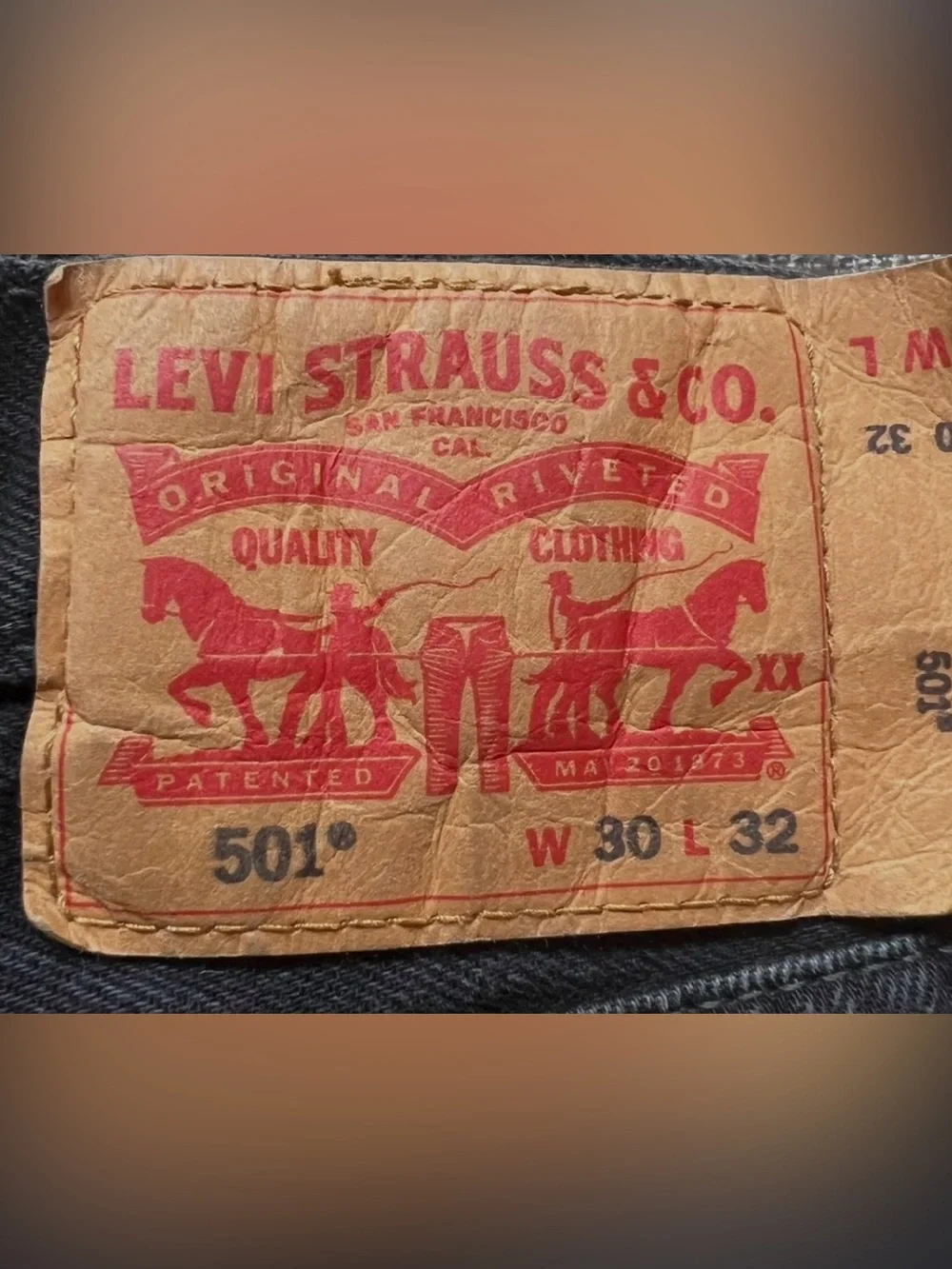 Levi's Classic 501 Men's Black Jeans, button up